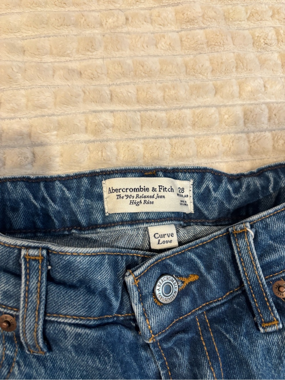 Jeans - Picture 2 of 3
